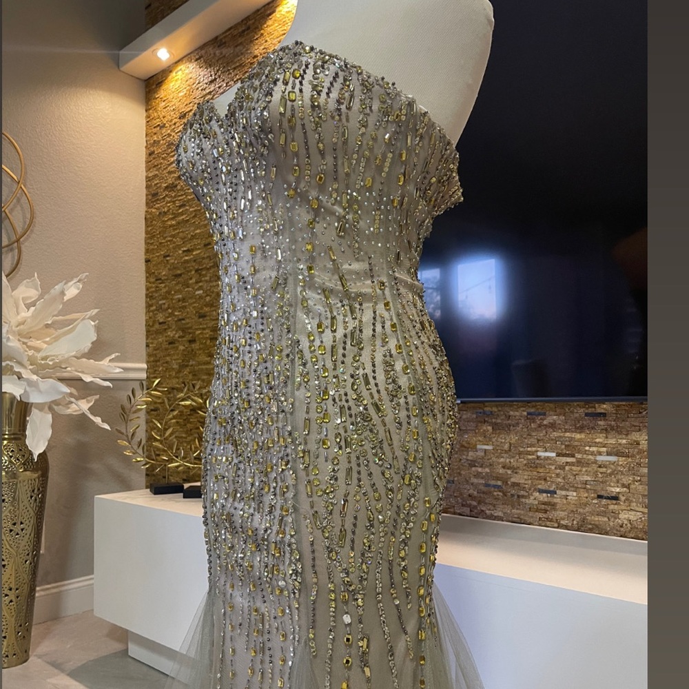 TAN DRESS - Picture 3 of 4